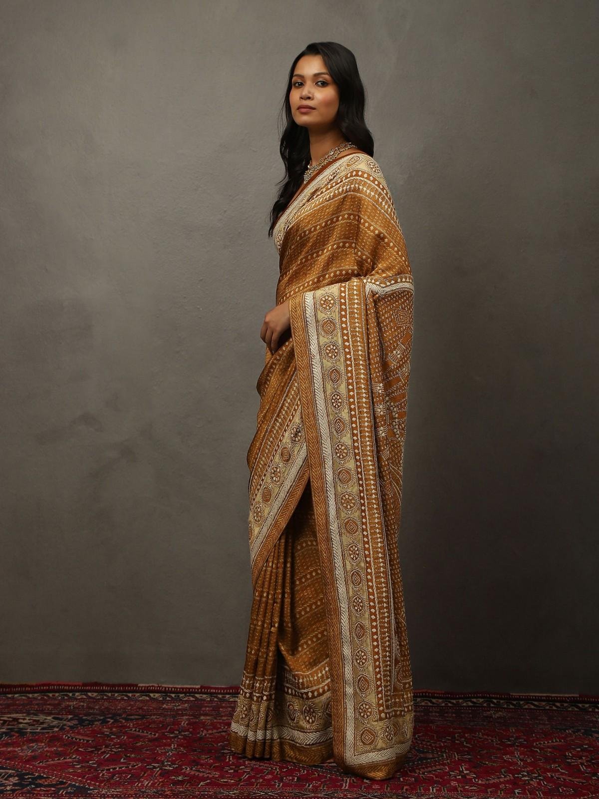 Camel Brown Bhairavi Saree With Unstitched Blouse - Image 2